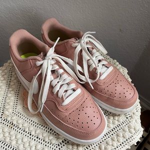 ❌sold Blush Pink Dusty Rose White Swoosh Nike